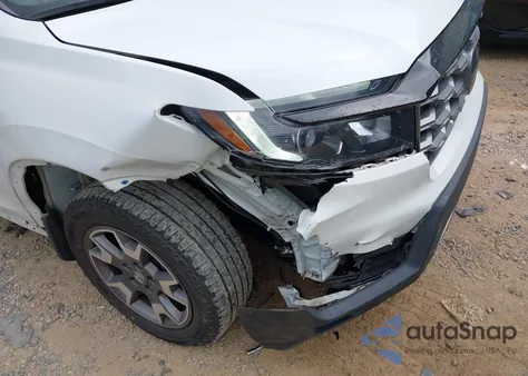 2022 Honda Passport Awd Trailsport z USA, uszkodzony, nr VIN 5FNYF8H68NB010244